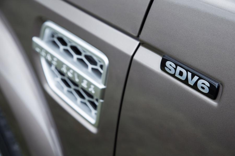  Land Rover Discovery 2015 года  (фото 14 из 22)